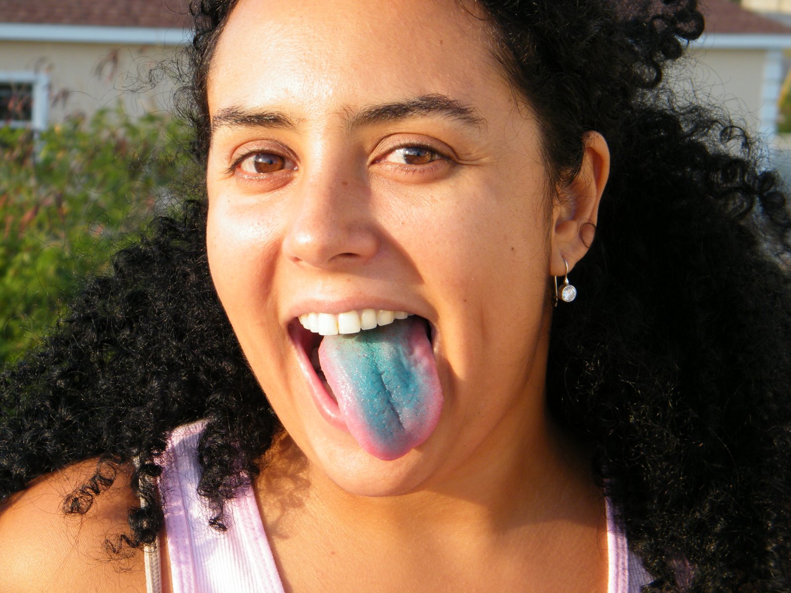 ...and suddenly, I noticed a strange discoloration on the OI Girls tongue. 